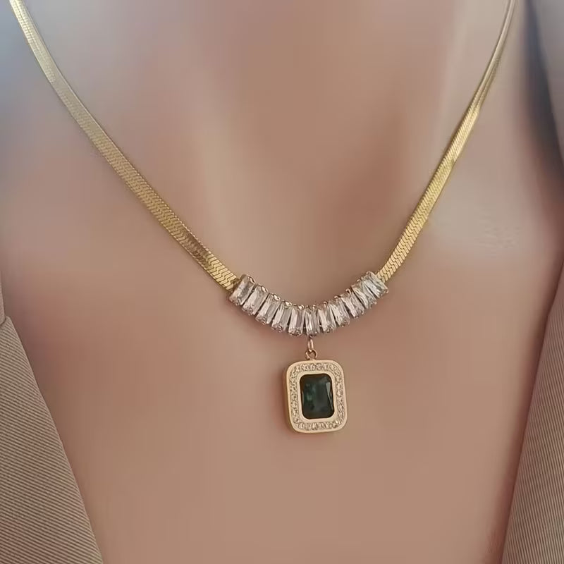 Collar Esmeralda Prisma Regalia | Oro