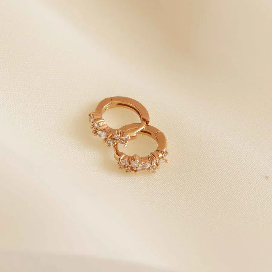 Pendientes Huggie Racimo de Cristal | Oro